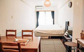 Tipy Records Inn Room